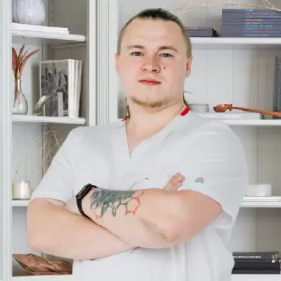 доктор Лопин Николай Николаевич фельдшер клиники «Санати» в Полярном